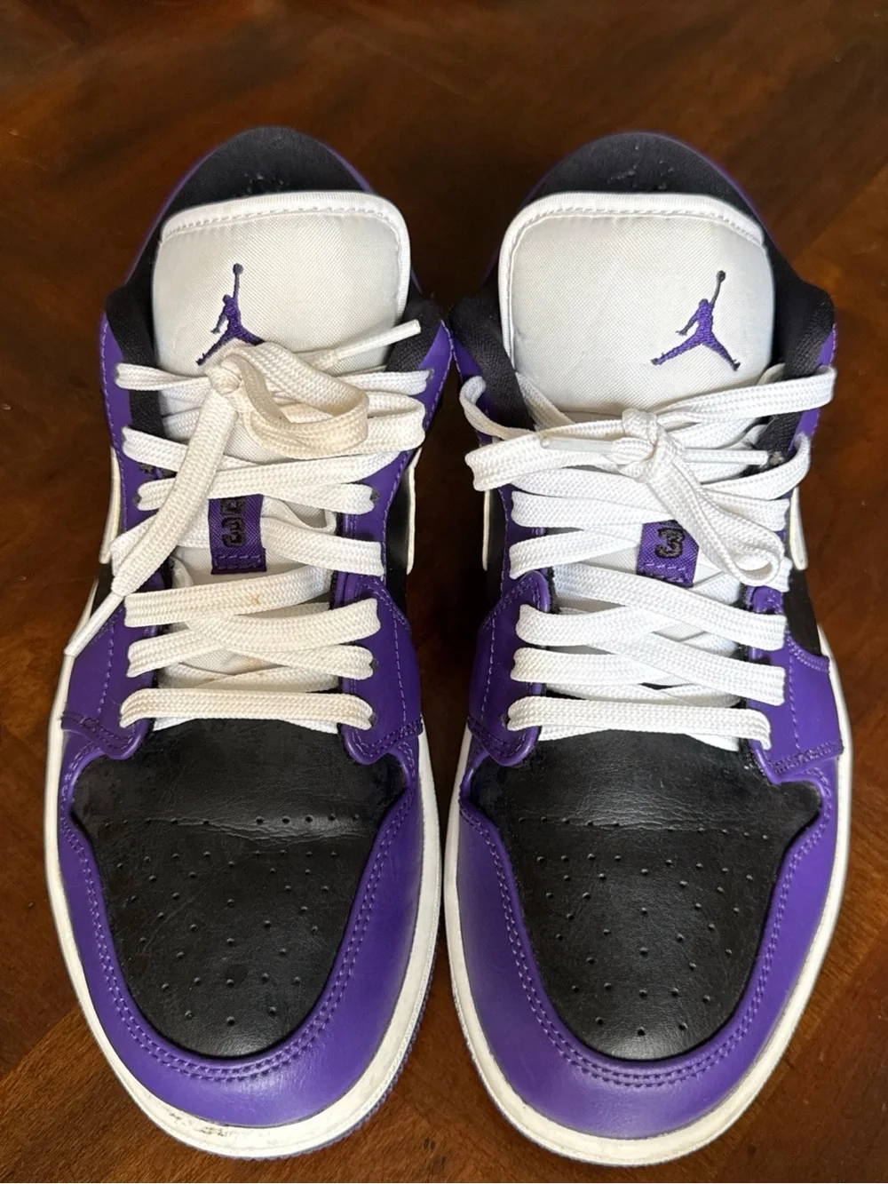 Jordan’s Retro Purple & Black Leather #553558-501 size 8